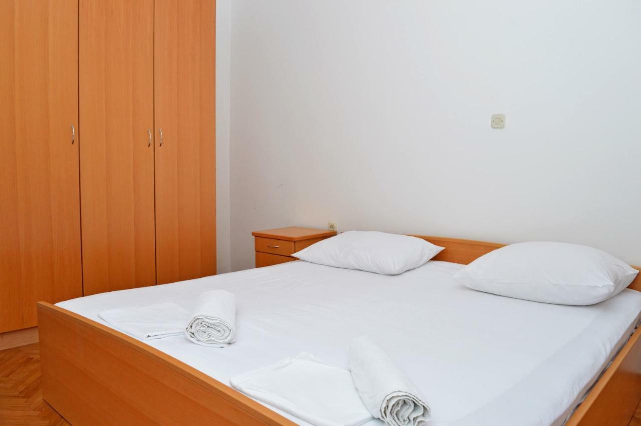 Apartments Macak Новаля Екстер'єр фото